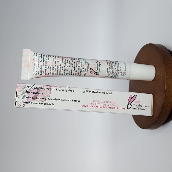 Seraphine Botanicals Honeysuckle + Melt Soothing Hydration Mask - Picture 7 of 9